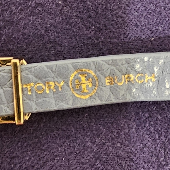 Tory Burch Hex Thin Double Wrap Leather Bracelet, Blue With Gold Logo - Picture 4 of 6
